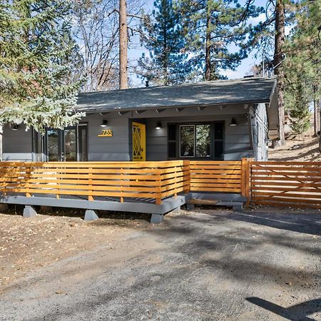 Yellow Pine Lodge - Charming Cottage Style Cabin With Peak-A-Boo Lake And Mountain Views Биг Бэар Лейк Экстерьер фото